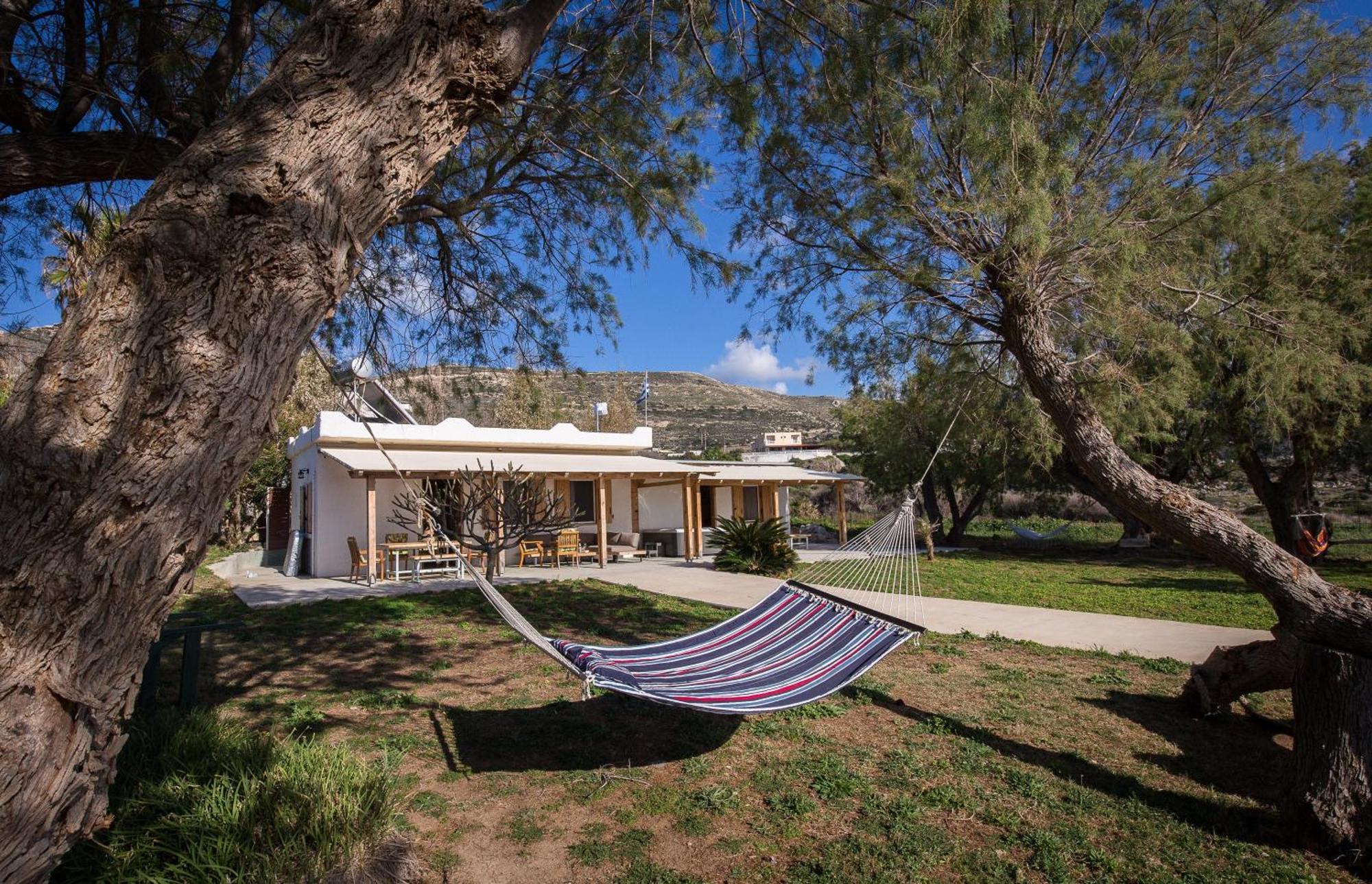 Mera Beachfront House - Фаласарна Екстер'єр фото