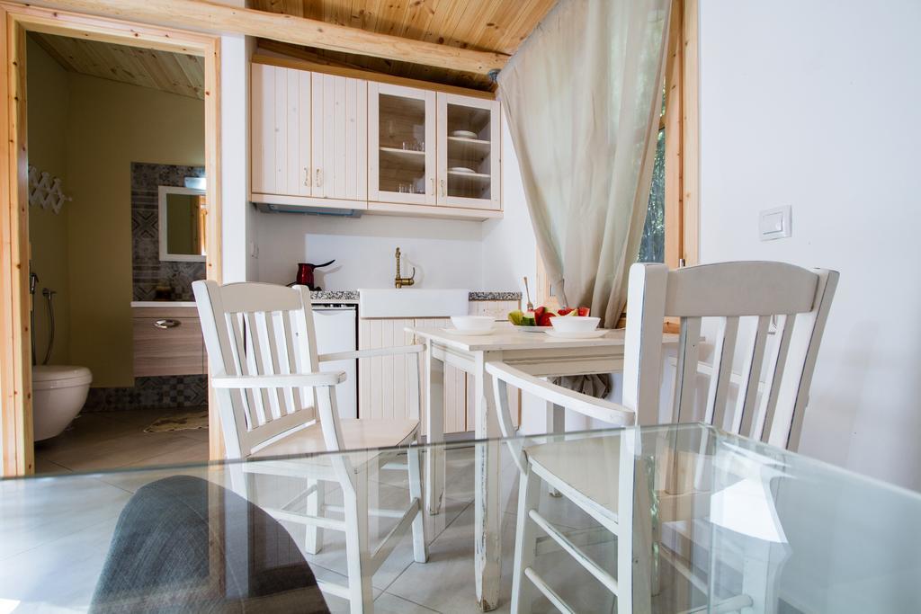 Mera Beachfront House - Фаласарна Екстер'єр фото
